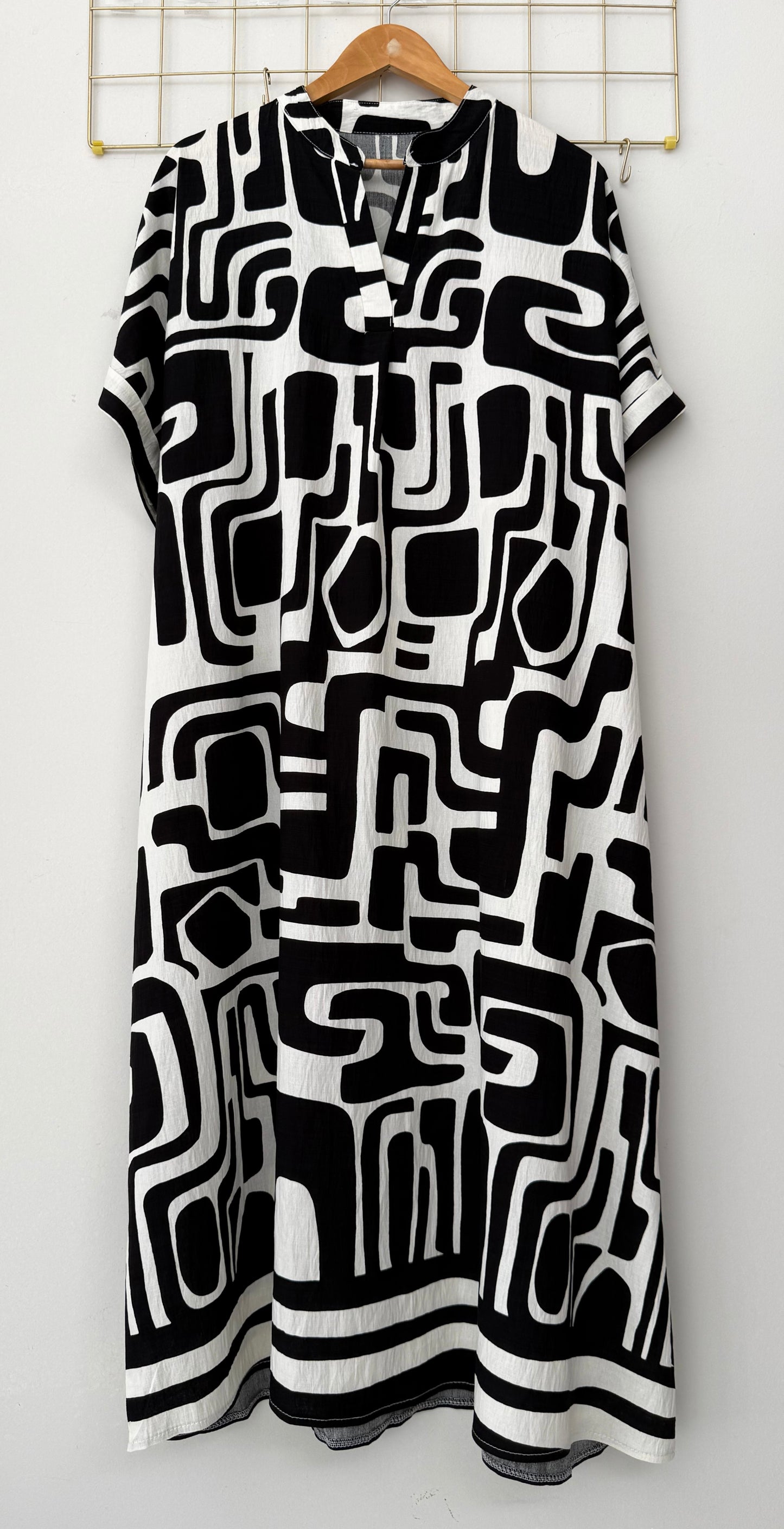 Φόρεμα AEGI black/white