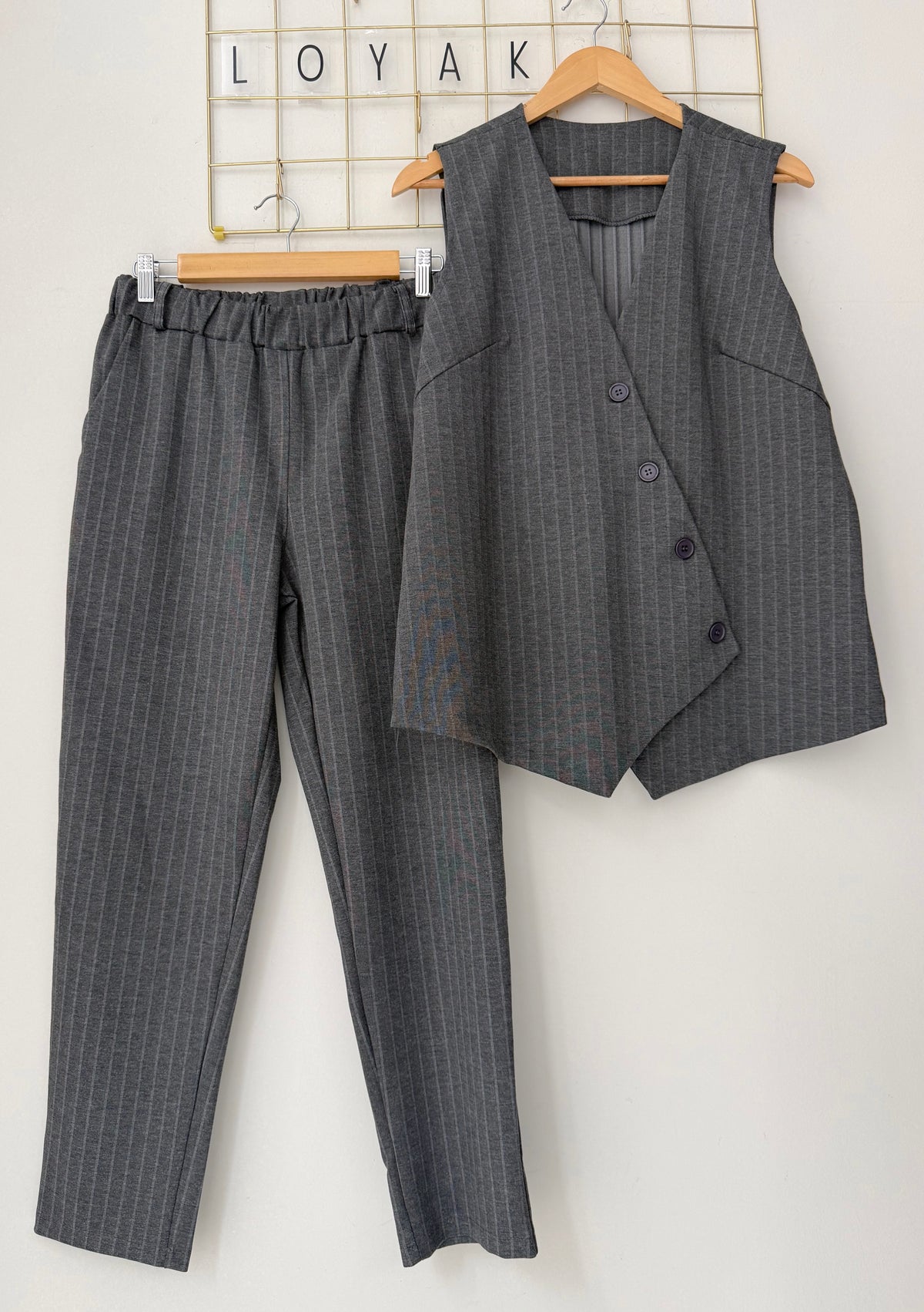 Σετ γιλέκο και παντελόνι PEACKY grey