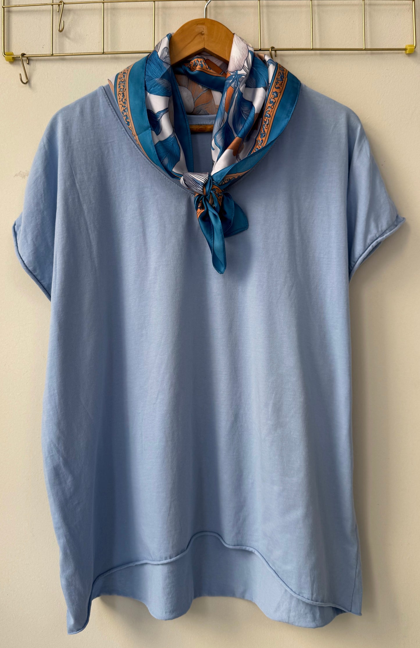 Μπλούζα με φουλάρι DASTIA light blue