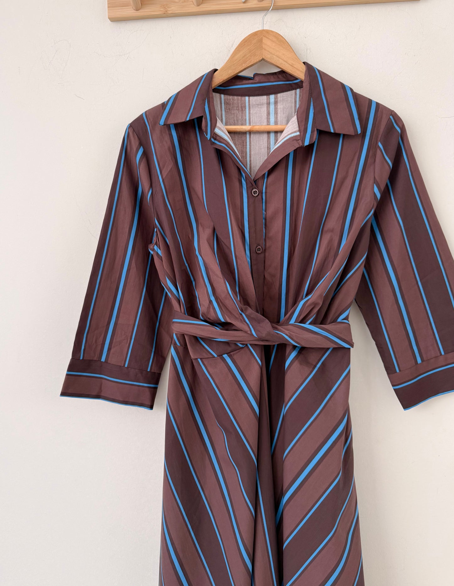 Φόρεμα midi με ρίγες FRINI brown/ turquoise