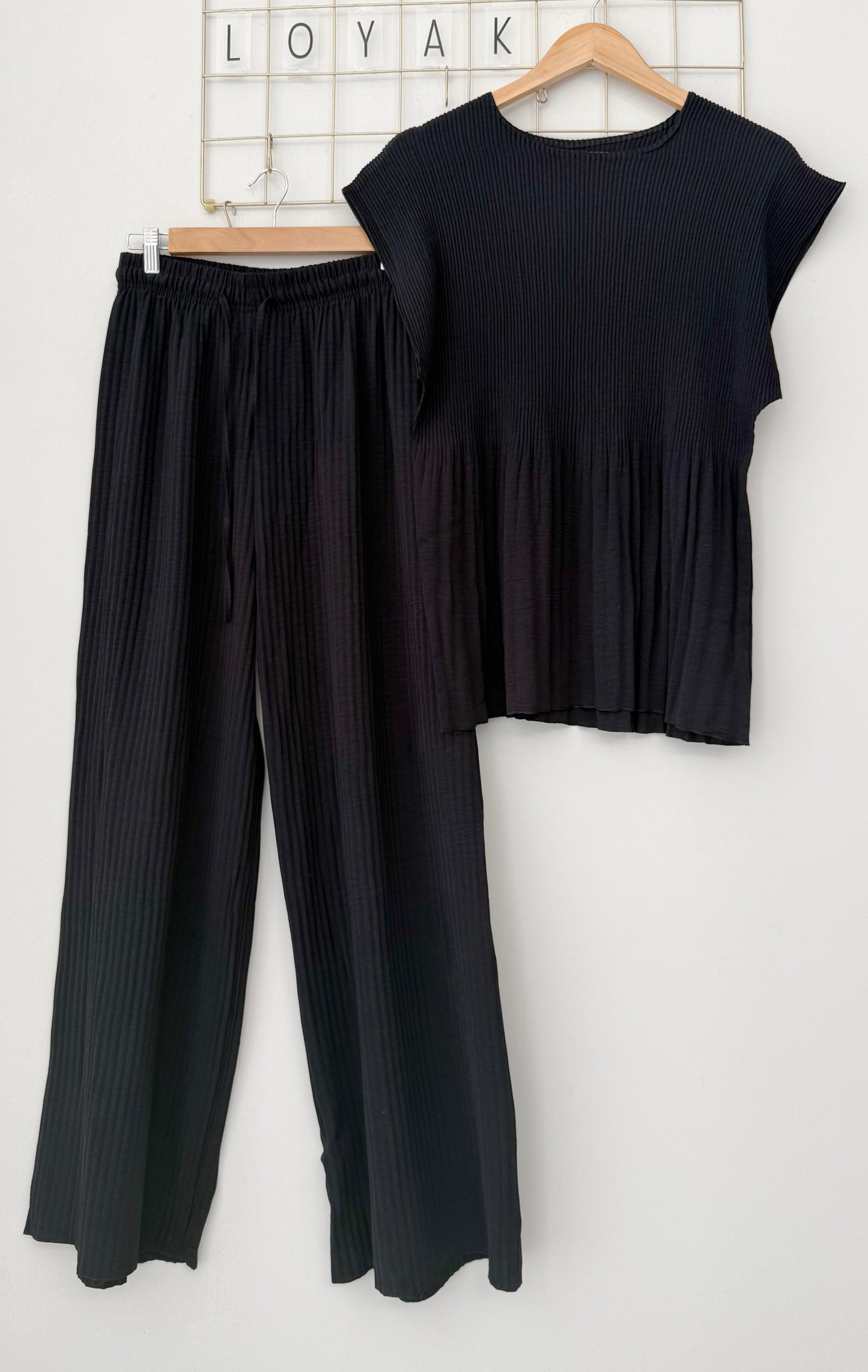 Set MELANIA black