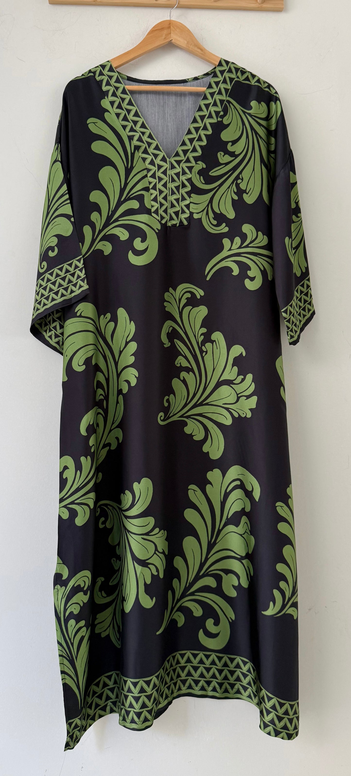 Φόρεμα CASSANDRA black/green