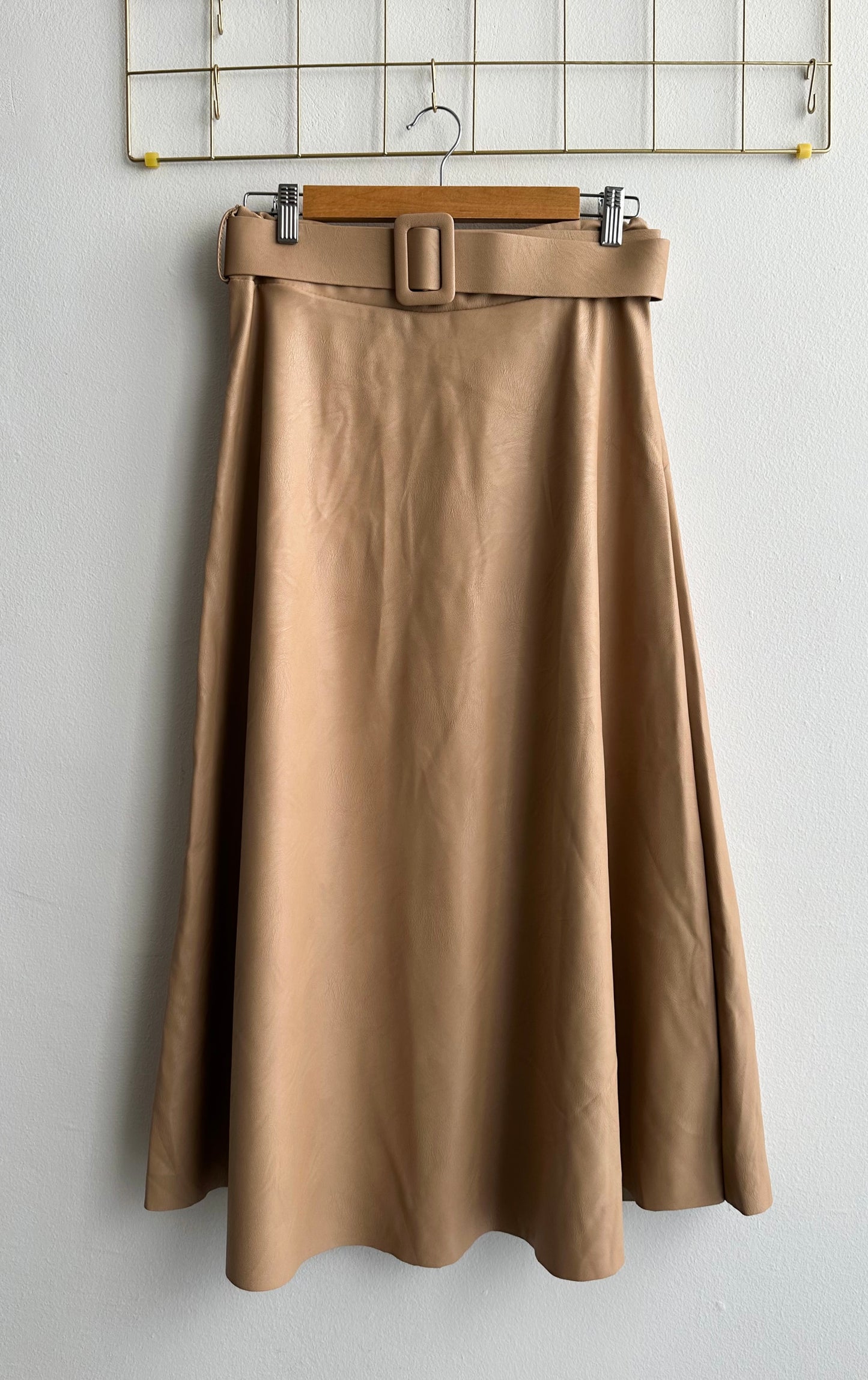 Φούστα eco leather midi beige