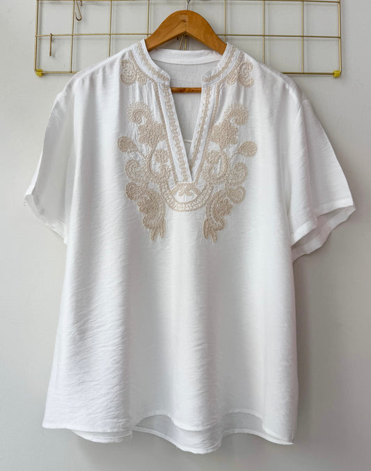 Μπλούζα με κεντημα ATIKA beige white