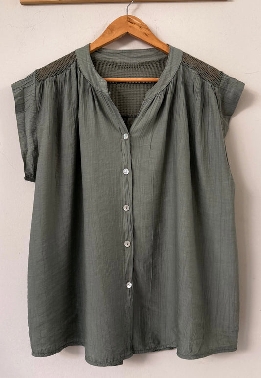 Μπλούζα με κουμπάκια DRESI dusty green