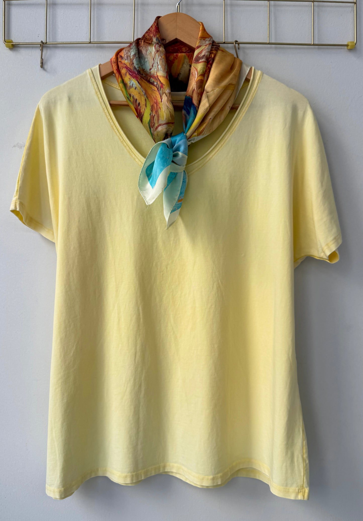 Μπλούζα με φουλάρι DASTIA yellow